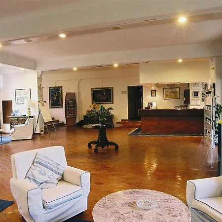 Golden Mar Menuda Hotel