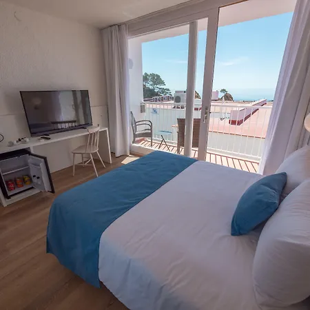 מלון Golden Mar Menuda 4*
