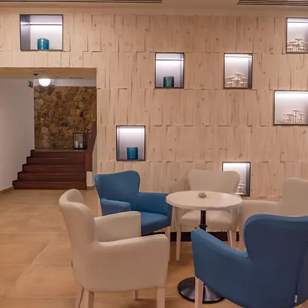 金色之海蒙努达酒店 4* 滨海托萨