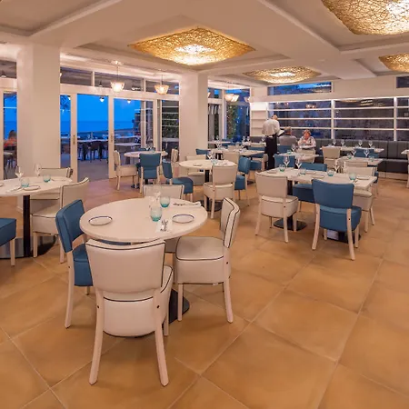 Golden Mar Menuda 4*