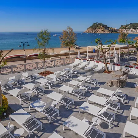 Golden Mar Menuda Hotel