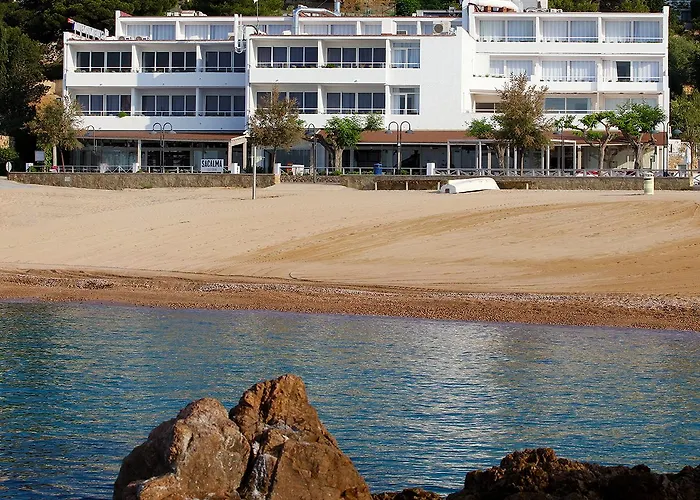 Golden Mar Menuda 4* Tossa de Mar