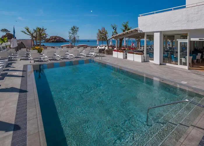 Golden Mar Menuda 4*