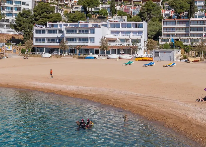 Golden Mar Menuda 4* Tossa de Mar