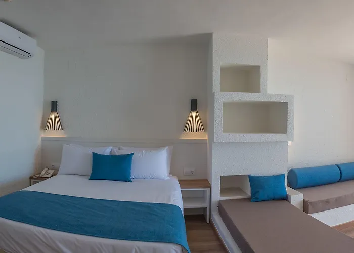 Golden Mar Menuda Hotel