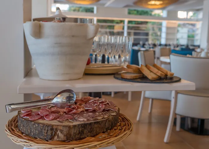 Golden Mar Menuda Tossa de Mar